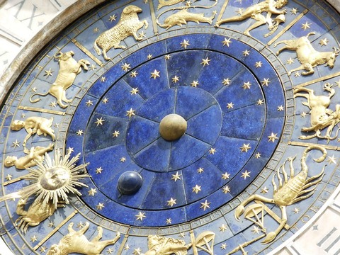 timepiece-745988_1280